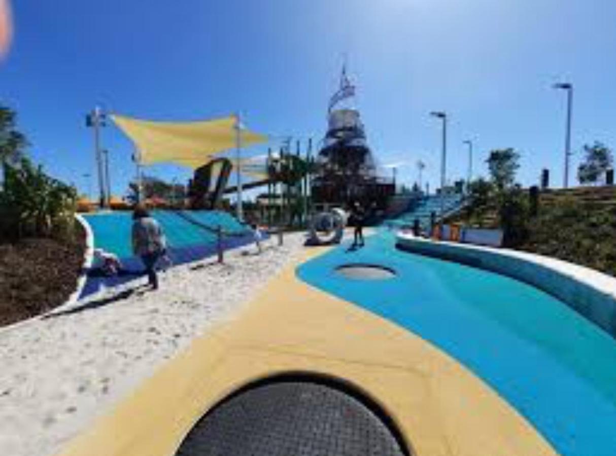 Harbour Side Resort Gold Coast Esterno foto